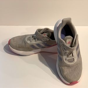 Adidas grey/pink gym shoes
